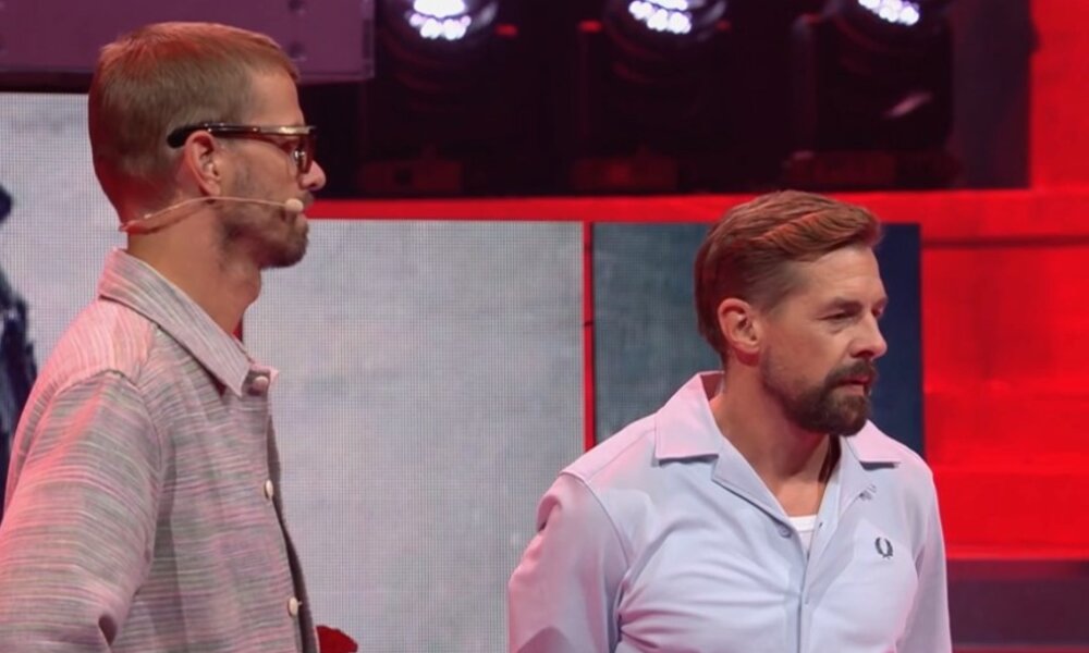 „Joko & Klaas gegen ProSieben“: Nach Niederlage – Duo muss jetzt Pizza ausliefern! | © ProSieben/Screenshot