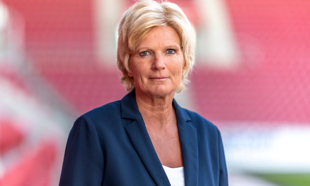 Claudia Neumann Interview Titelbild | © ZDF