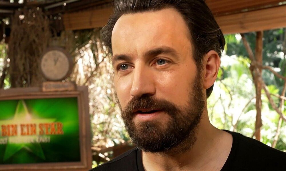 "IBES"-Moderator Jan Köppen blickt auf die letzte Staffel zurück. | © RTL