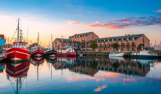 Heiligenhafen_Hotel | © Adobe Stock/Jürgen Wackenhut