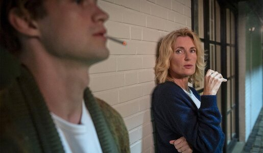 „Bis zur Wahrheit“: Der Pool wird für Maria Furtwängler zum Tatort | © ARD
