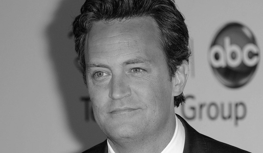 Tragisch: "Friends"-Schauspieler Matthew Perry wurde tot im Whirlpool seines Hauses gefunden.  | © Imago