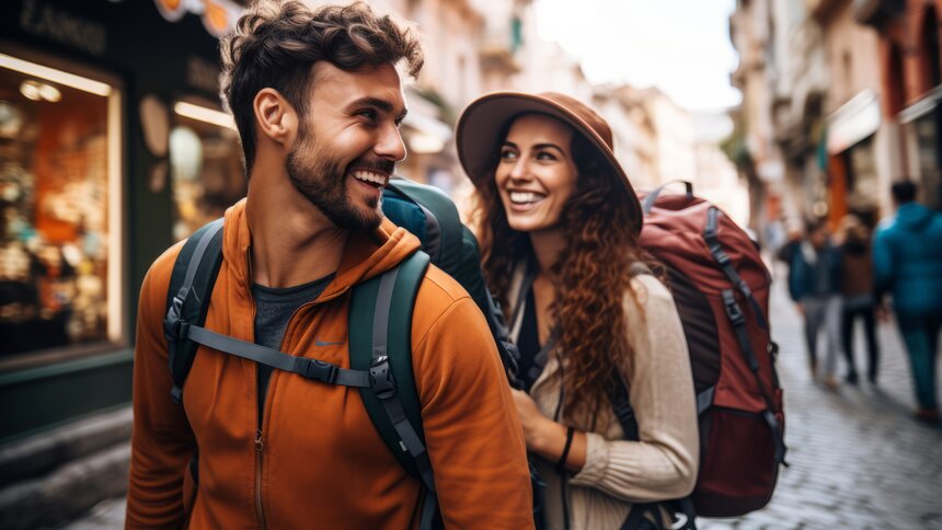 Städtetrip_Paare | © Adobe Stock/robertuzhbt89
