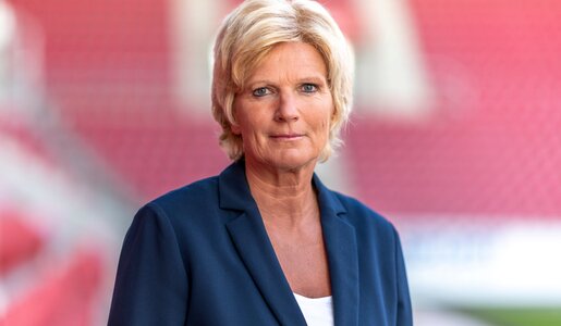 Claudia Neumann Interview Titelbild | © ZDF